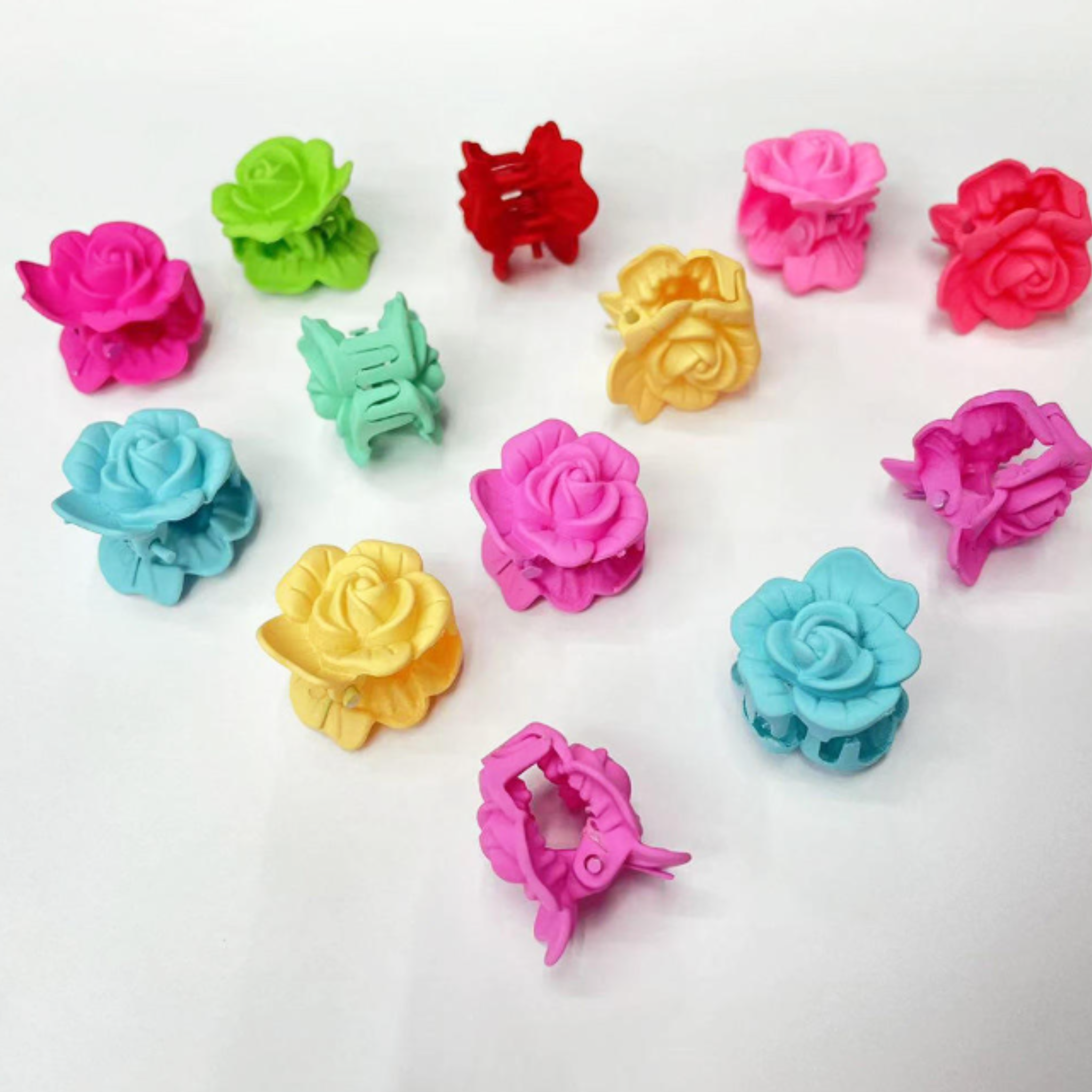Gigglesboo 20 Pcs Mini Rose Flower Hair Clips – Colorful Clutcher for Delicate Styling