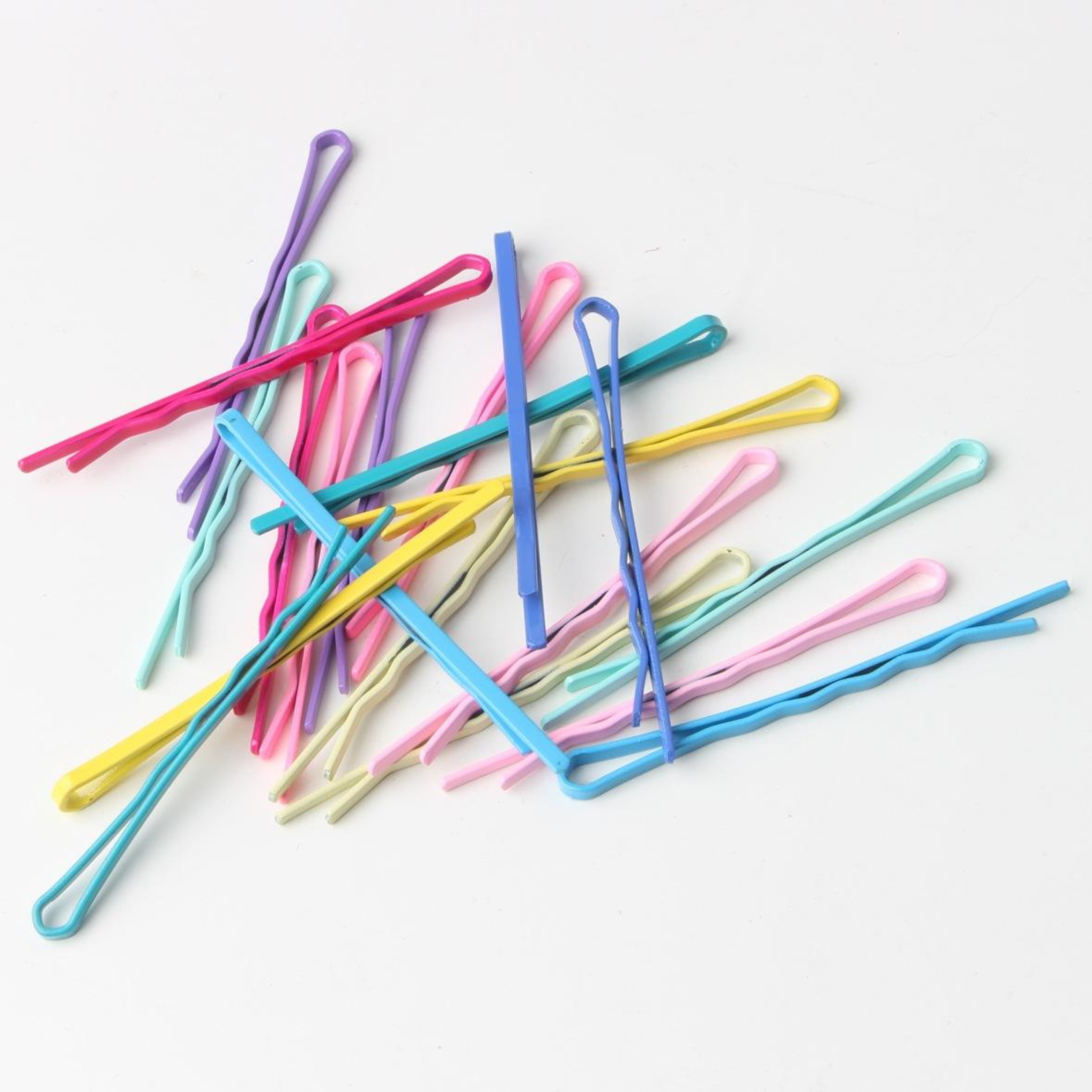 Bobby pins for thick and thin hair
Hair accessories gift set for girls