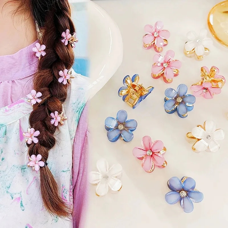 Colorful flower-shaped hair clips 