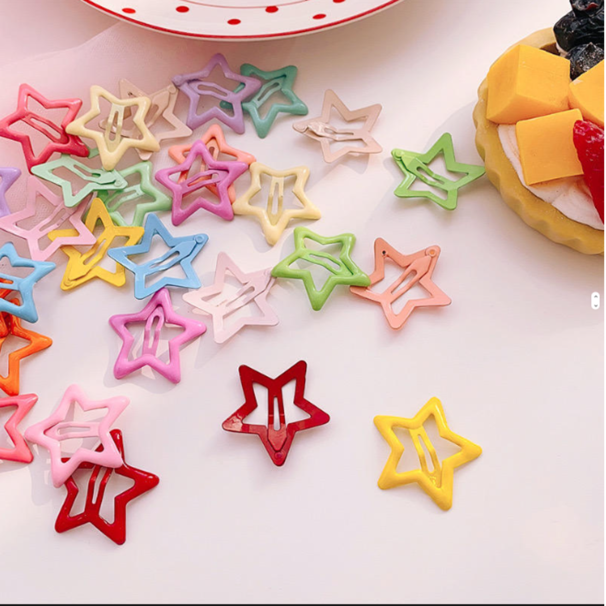 Multicolor hair clips and pins set
Hair accessories for daily wear
Stylish hair clips for school girls