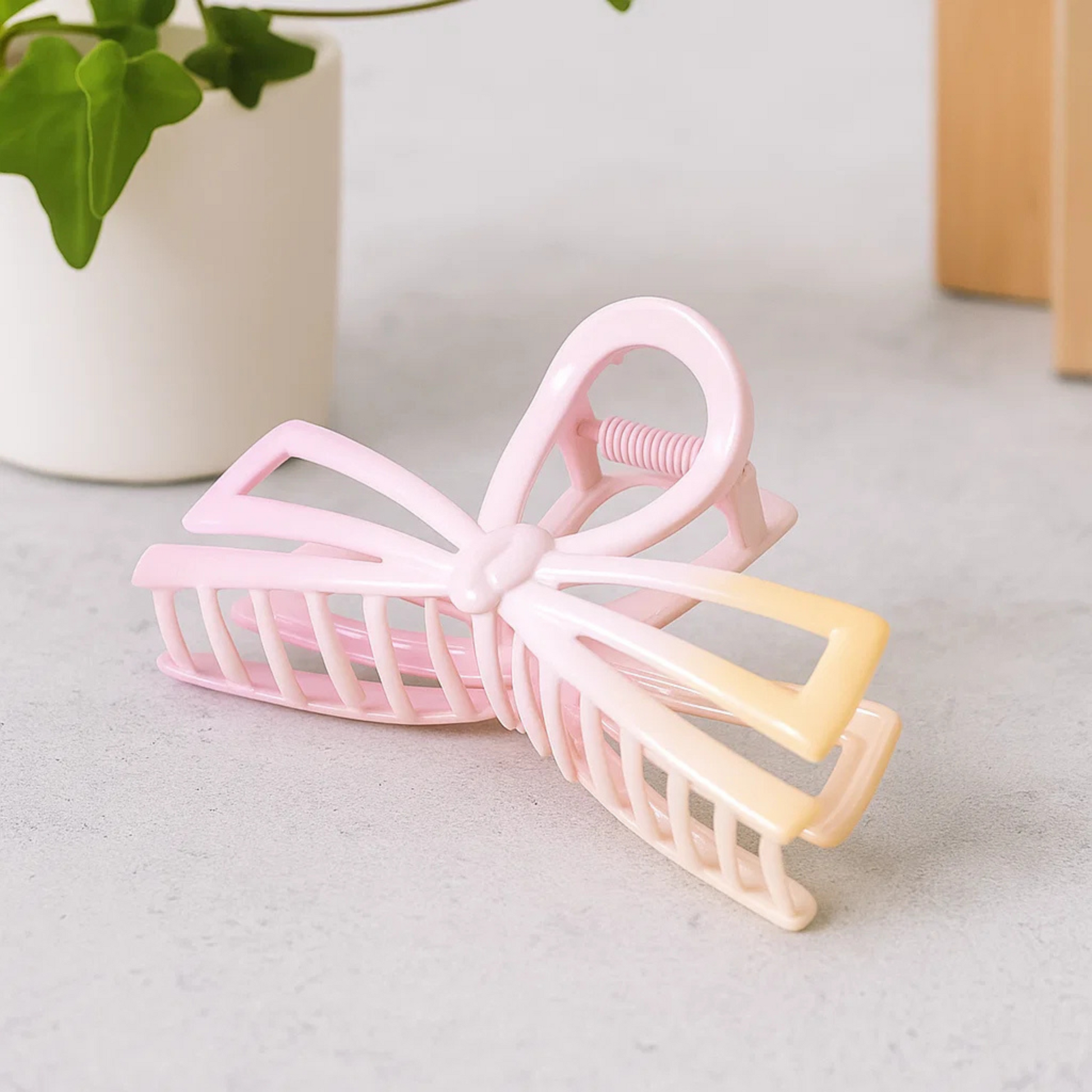 Metal Hair claw clip Accessories Stylish Strong grip Elegant multicolour Modern Clutcher Women Girls