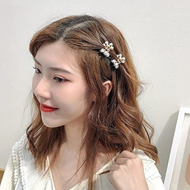  Woman with styled hair wearing a decorative Hair 